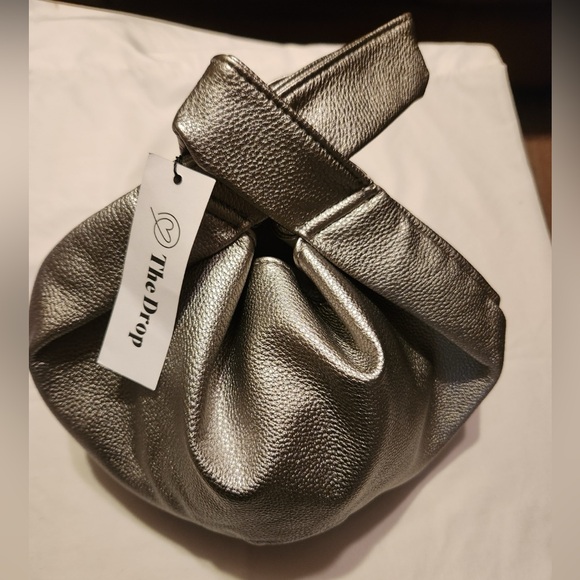 Silver Women's Tote Bag - Picture 1 of 1